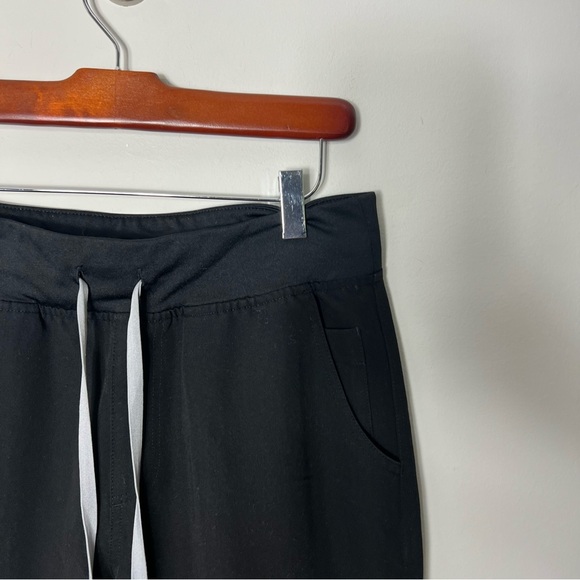 Figs Scrubs Scrub Pants Technical Collection Black Elastic Waist Size Medium P - Picture 2 of 8
